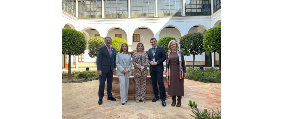 FOTO REUNION PRESIDENTE FAMP Y CONSEJERA SALUD  06032024